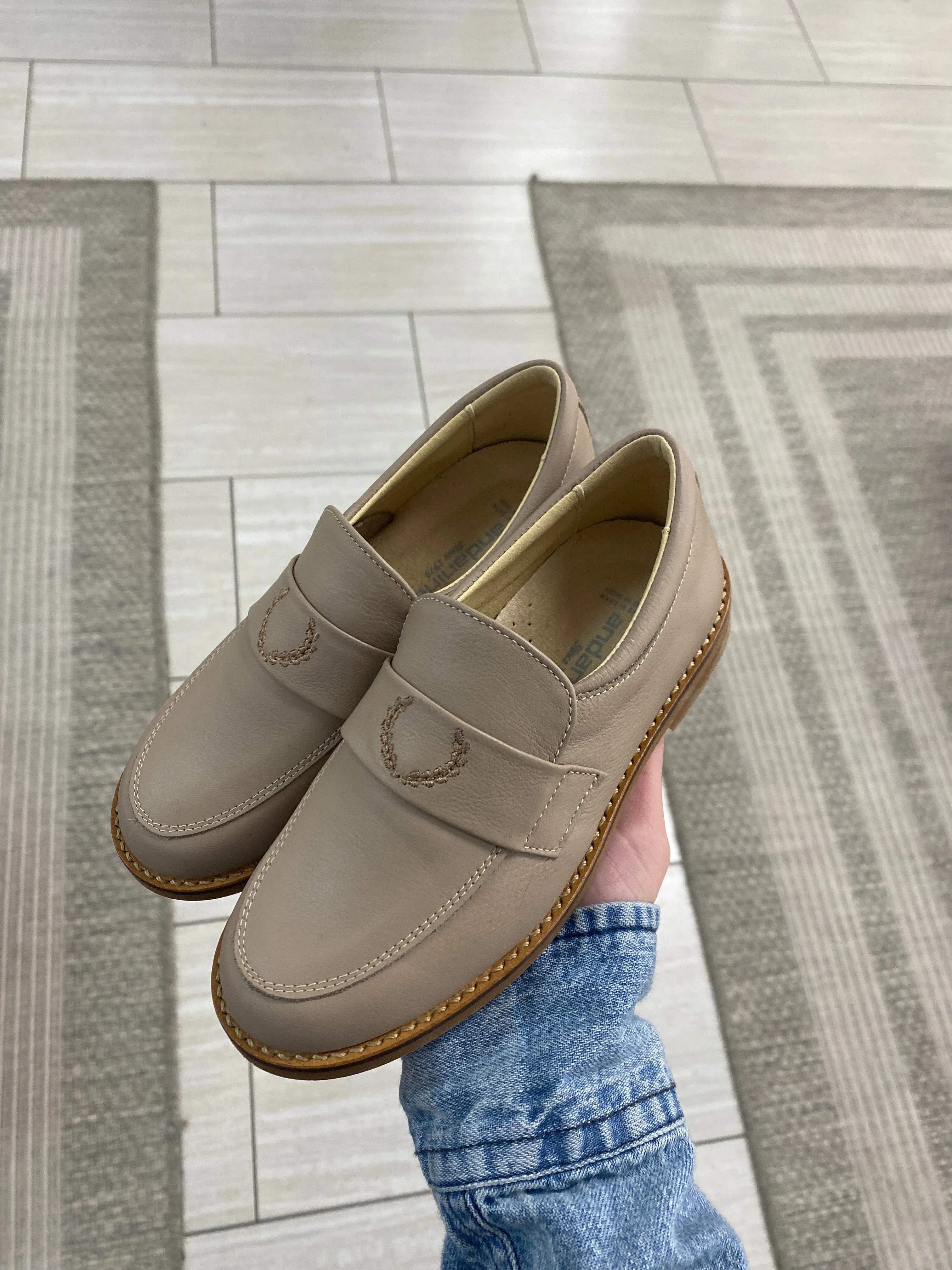 Andanines Taupe Crest Smoking Loafer