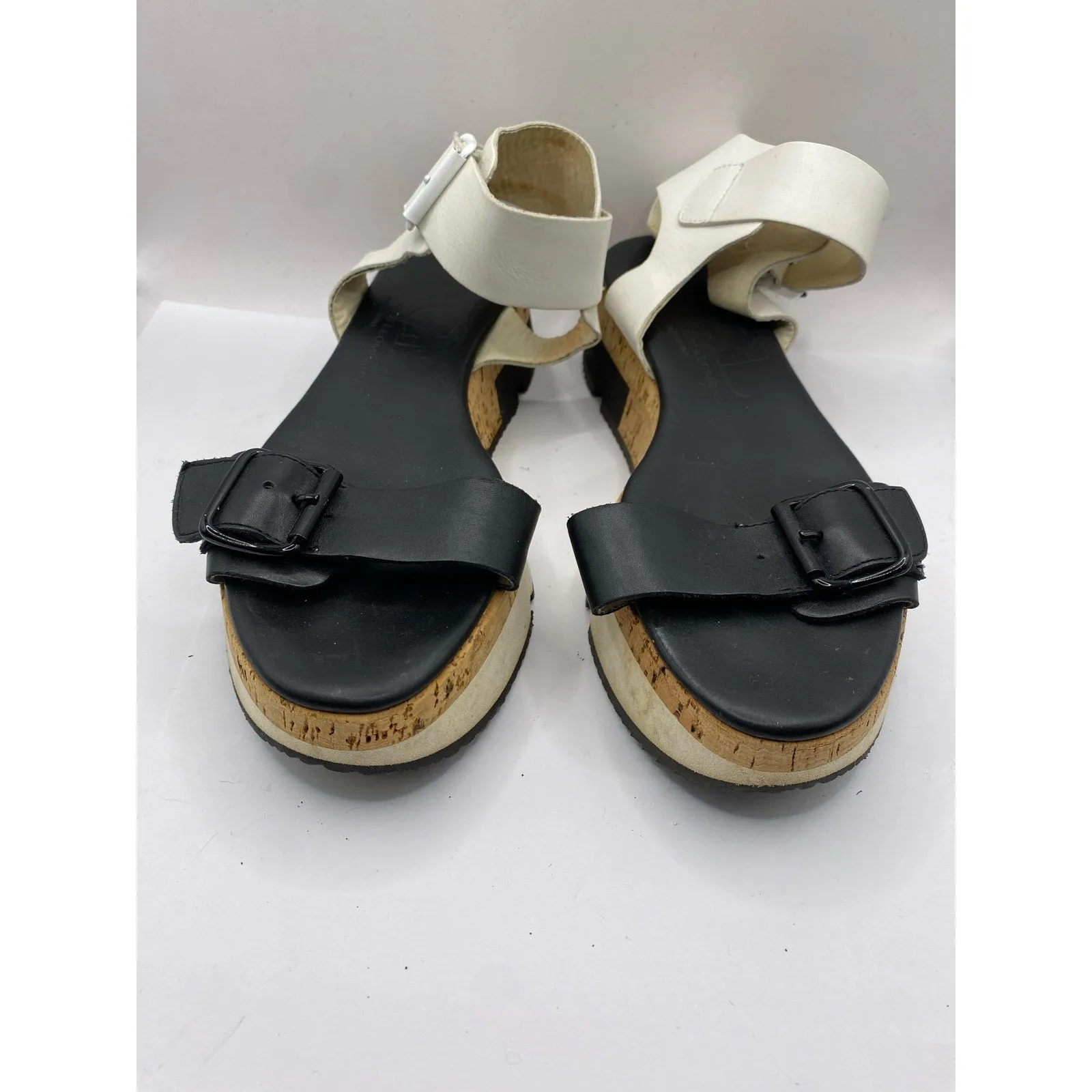 Attilio Giusti Leombruni Black/White Strappy Buckle Platform Sandal Sz 6.5
