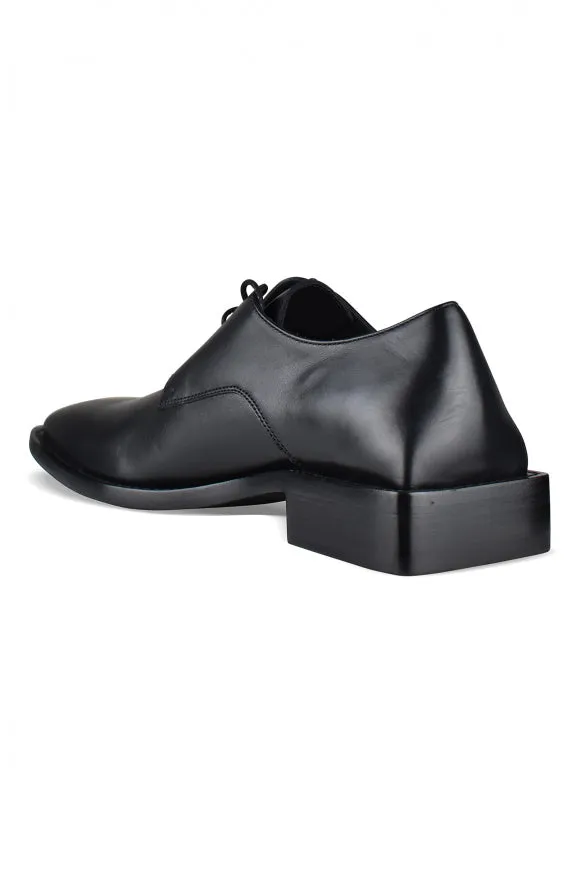 Balenciaga derby