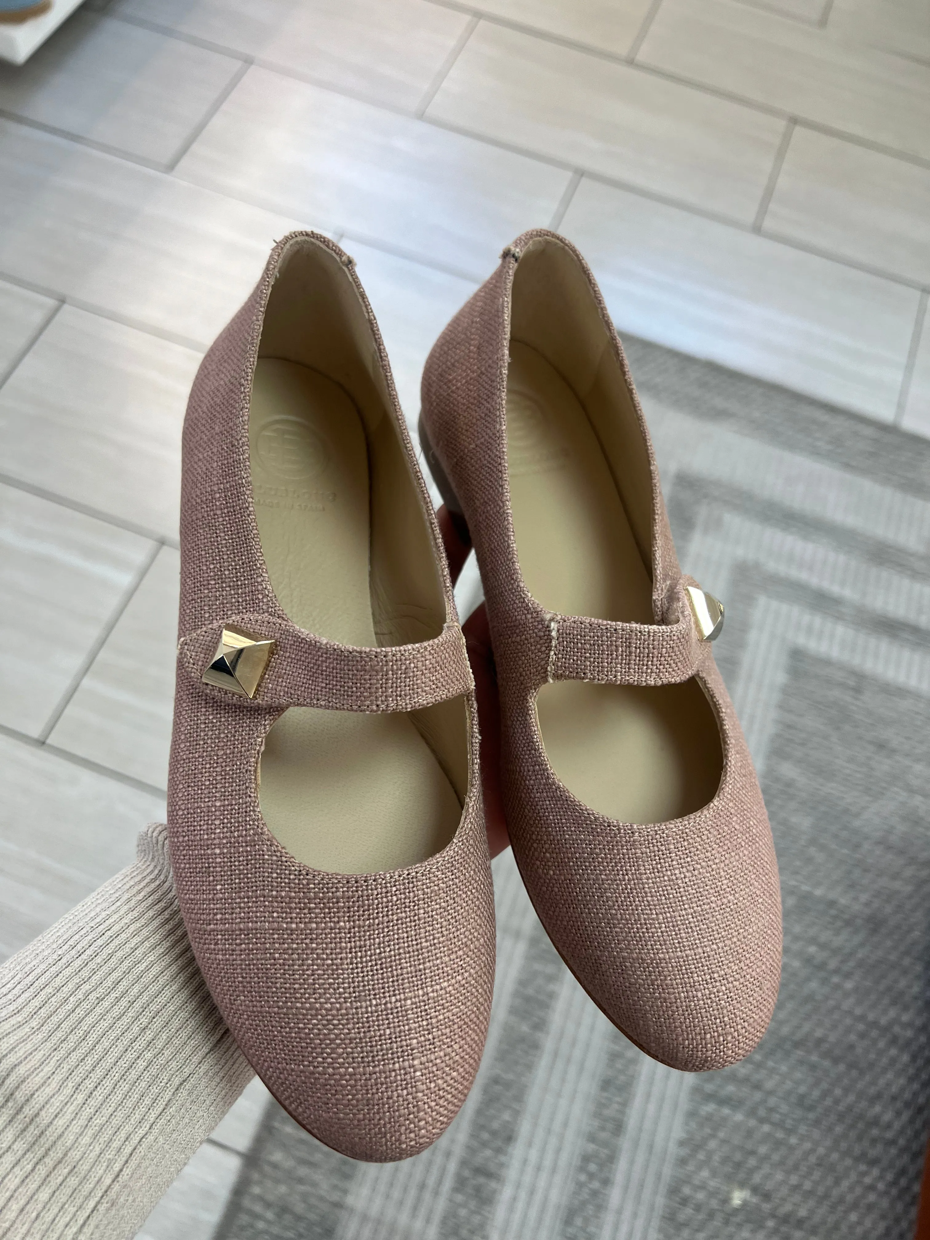 Blublonc Pink Linen Stud Mary Jane