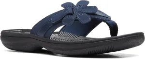 Clarks Womens Breeze Sea Flip-Flop Sandals - Comfortable Flip Flop with Adjustable Hook and Arch Support - Casual Summer Wearing Cloudsteppers for Everyday