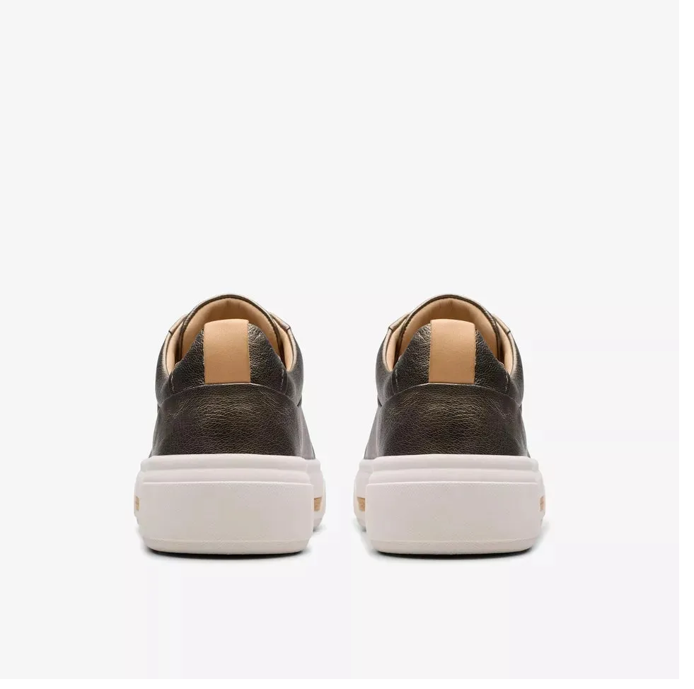 Clarks Women's Hollyhock Walk Metallic Leather 26178843