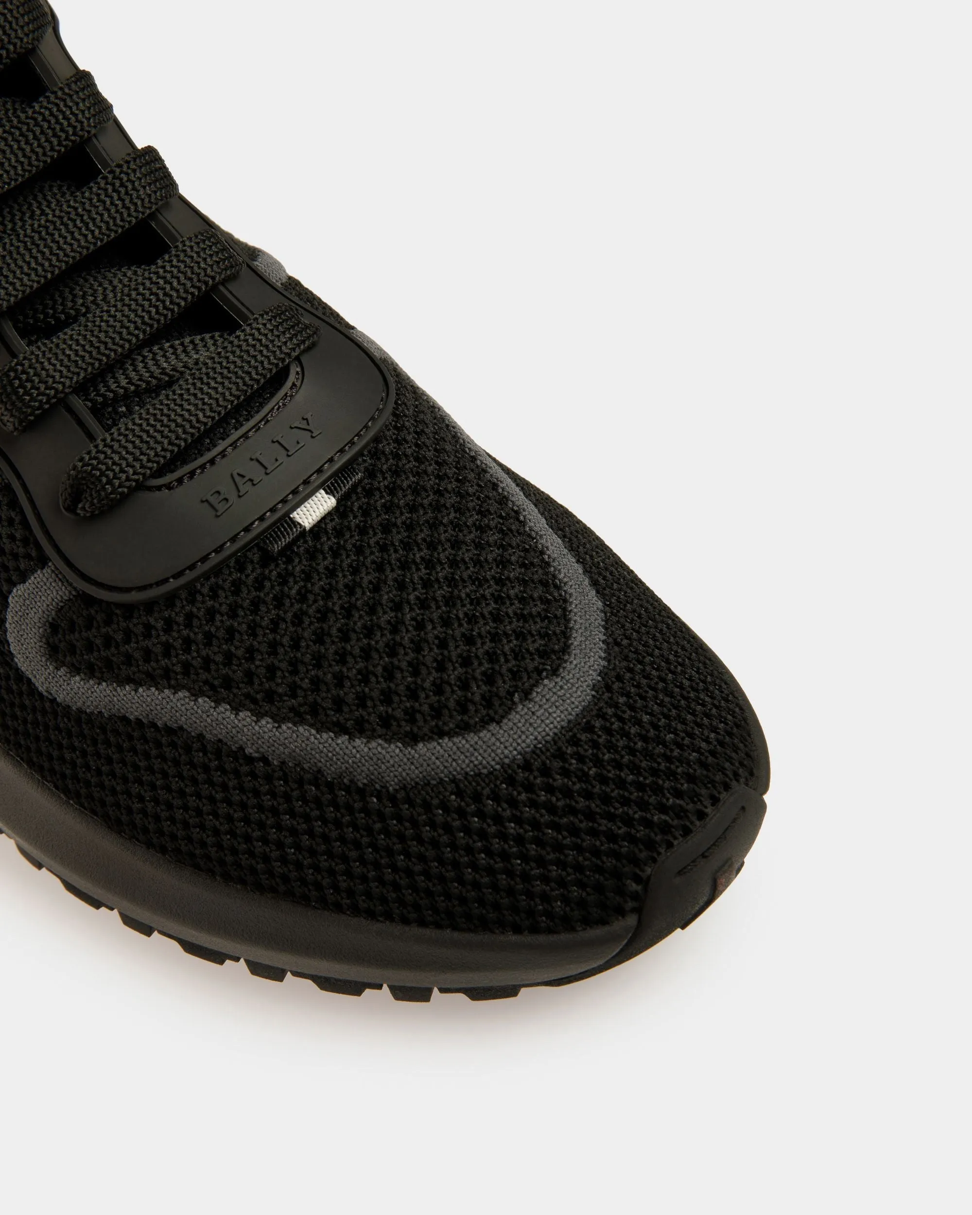 Davyn Mesh And Leather Sneakers In Black