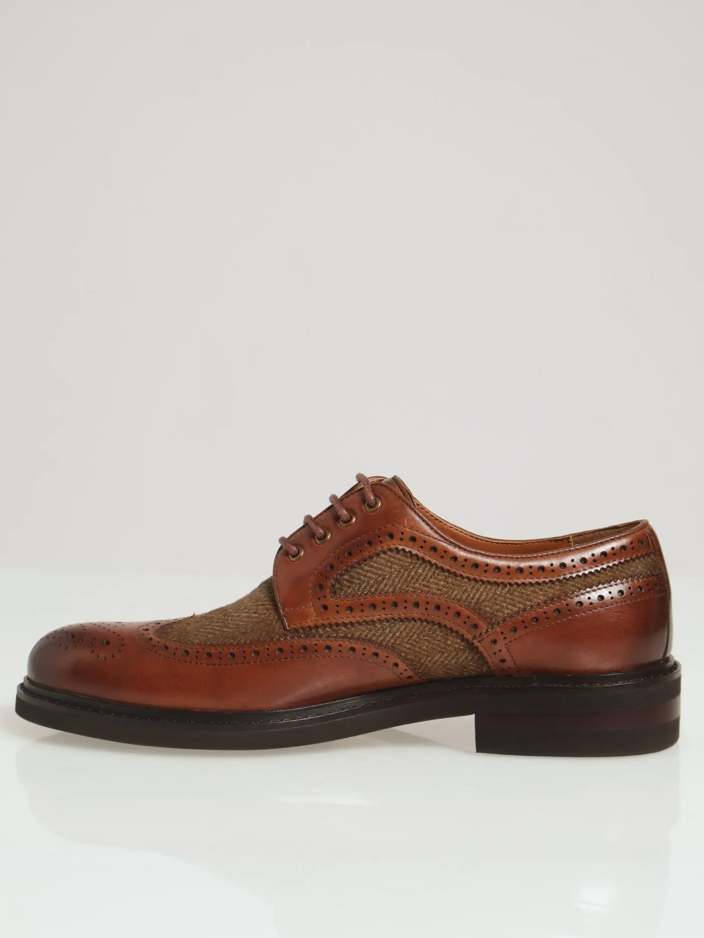 Herringbone Insert Brogued Lace Up Derby - Tan