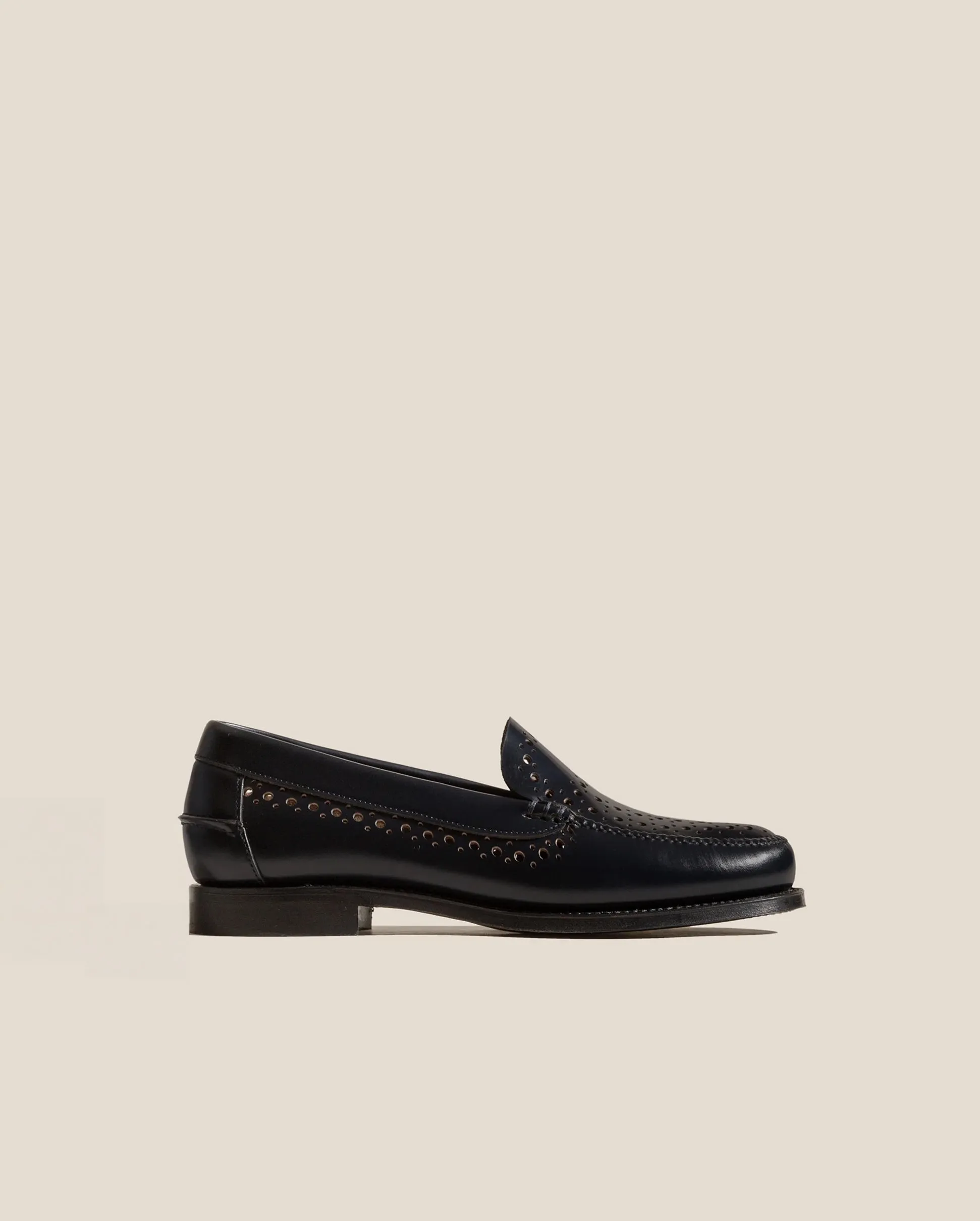 MANGRA SLIP ON LOAFER / BLACK