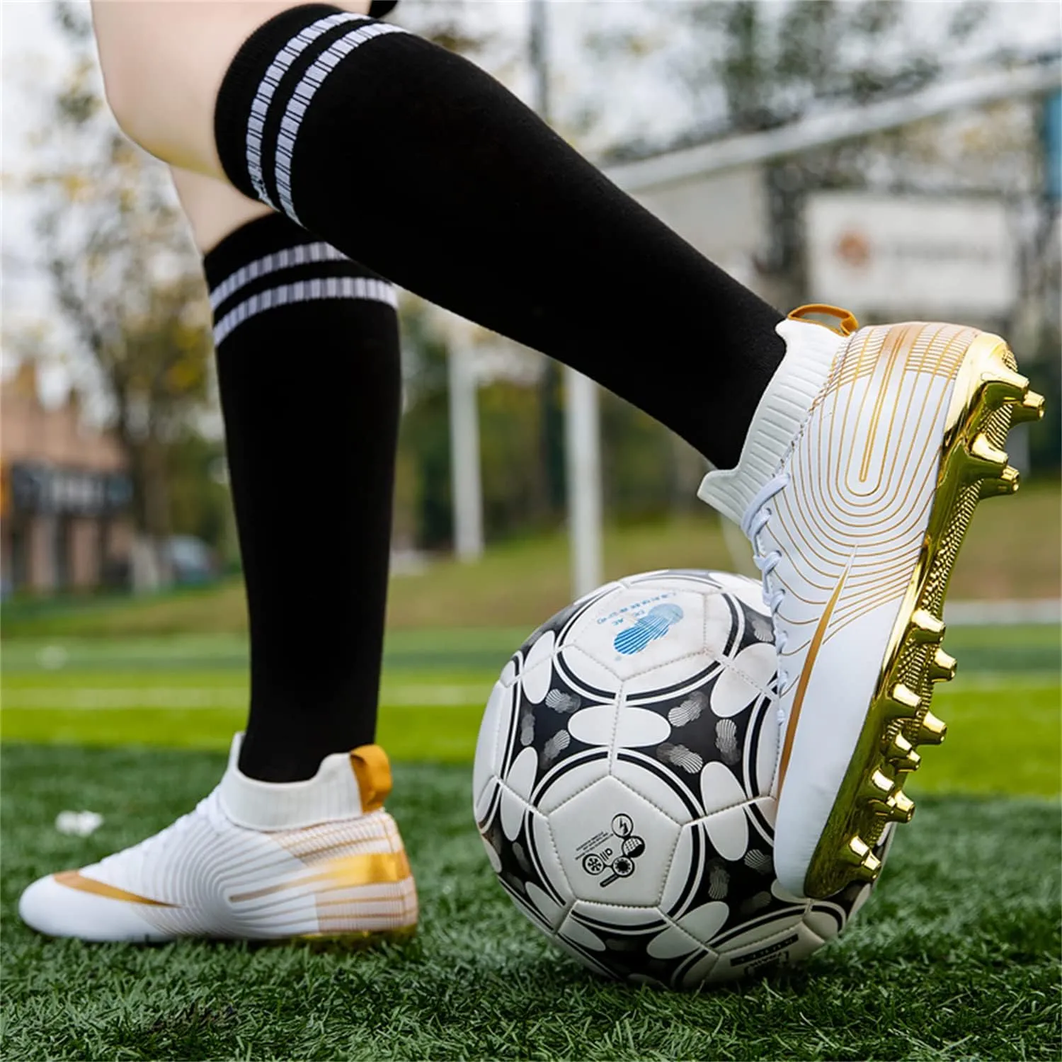 MDPCX Competitive Unisex Kids Soccer Shoes Men Indoor Outdoor Football Boots Athletic Turf Team Cleat Running Sports Lightweight Breathable Anti-Skid Damping Shoes