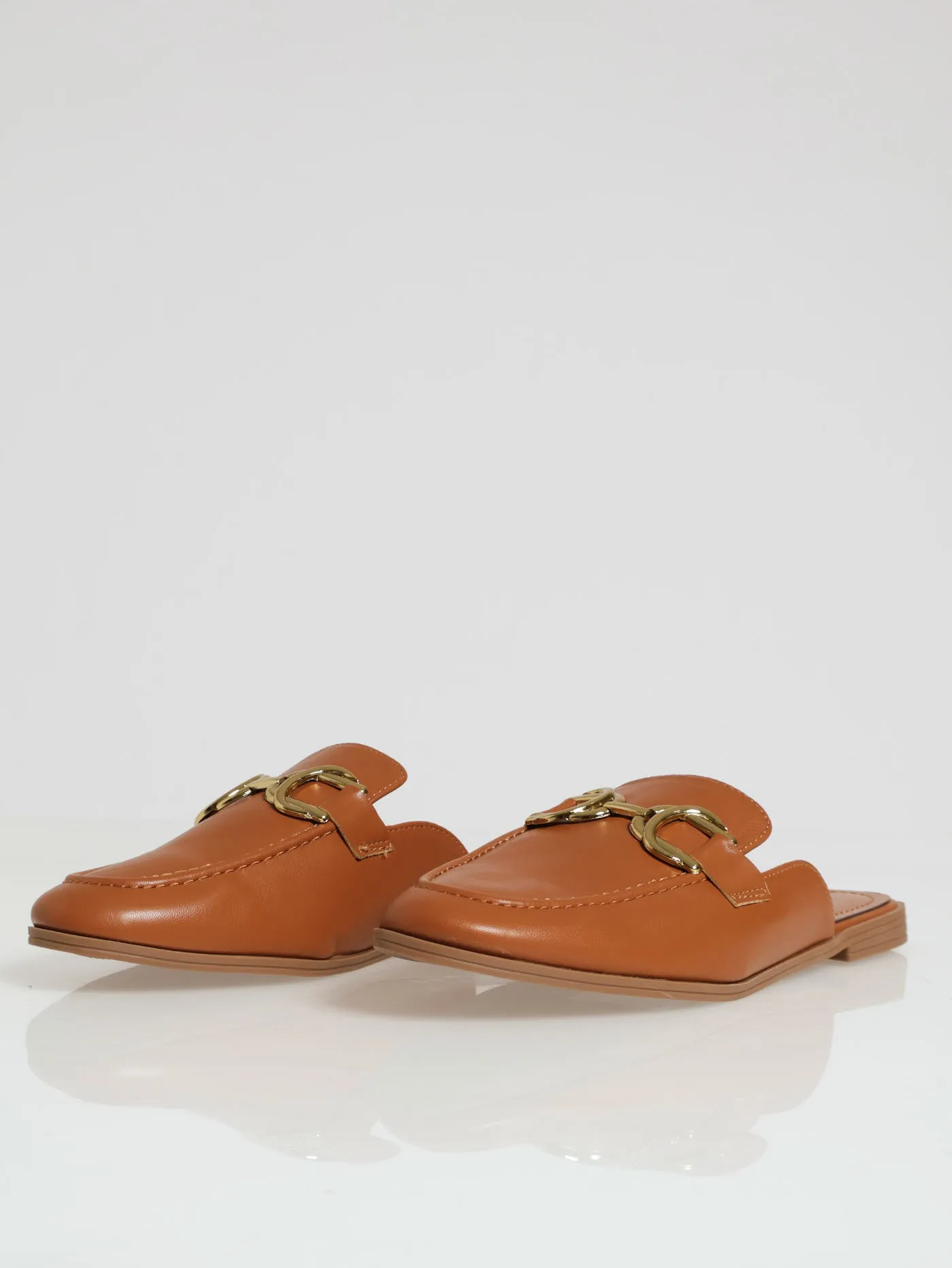 Push In Loafer With Gold Link Trim - Tan