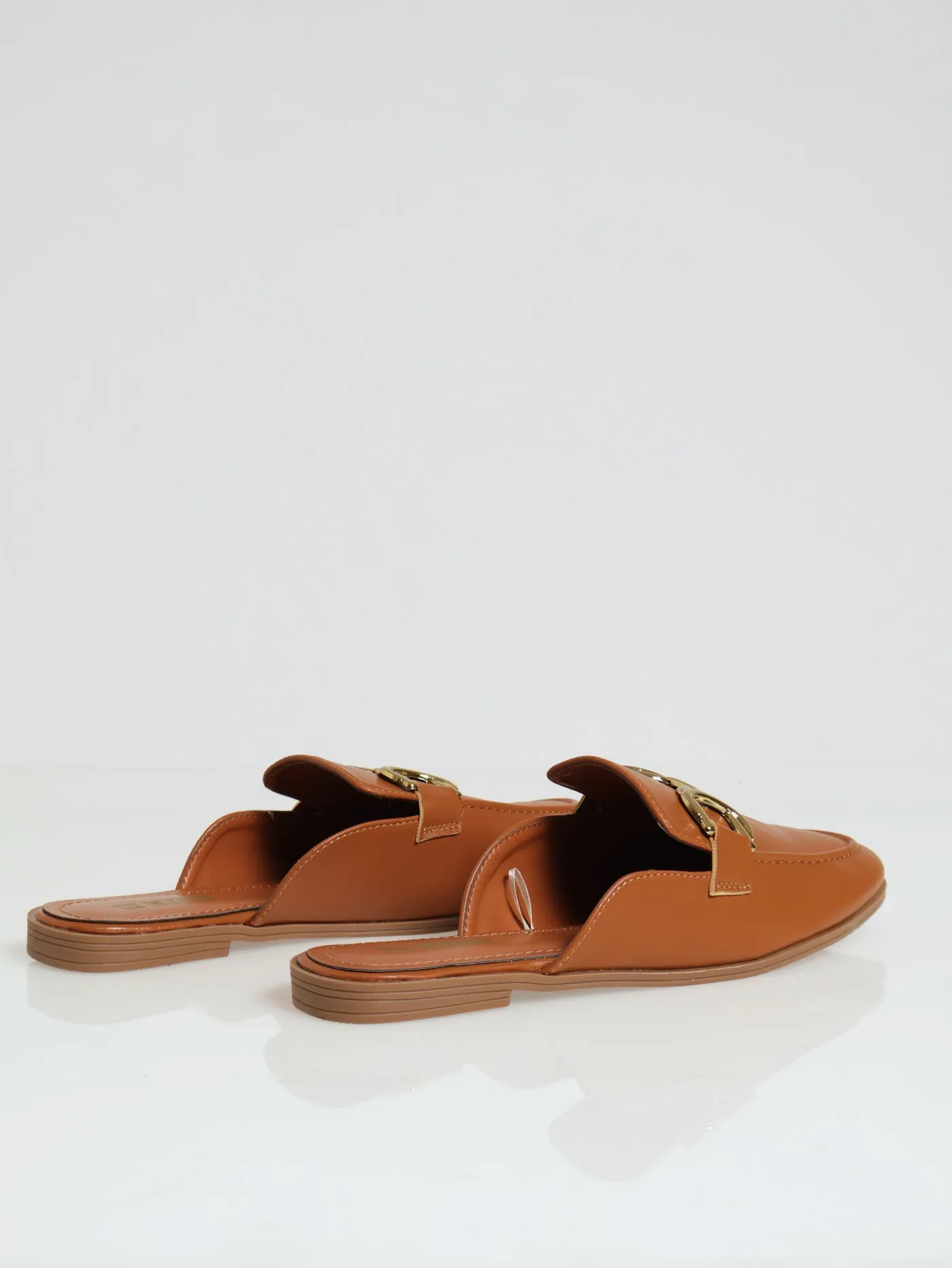 Push In Loafer With Gold Link Trim - Tan