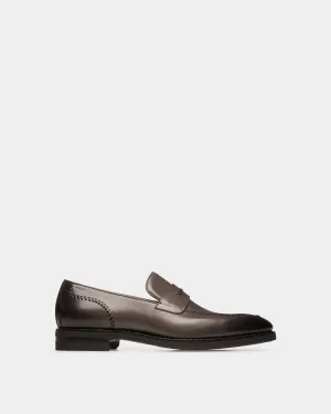 Scober Leather Loafers In Army Green