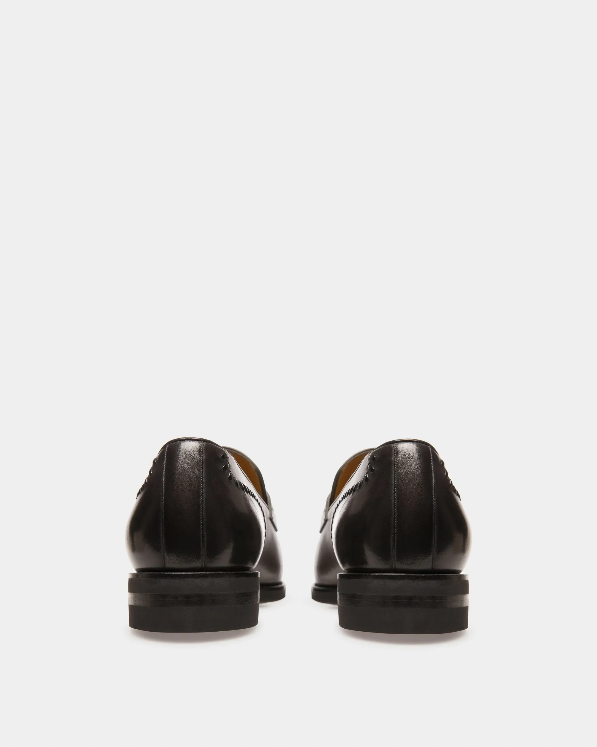 Scober Leather Loafers In Army Green