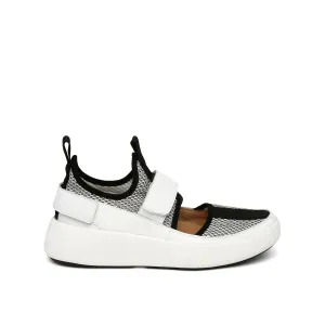 Step White Sneaker